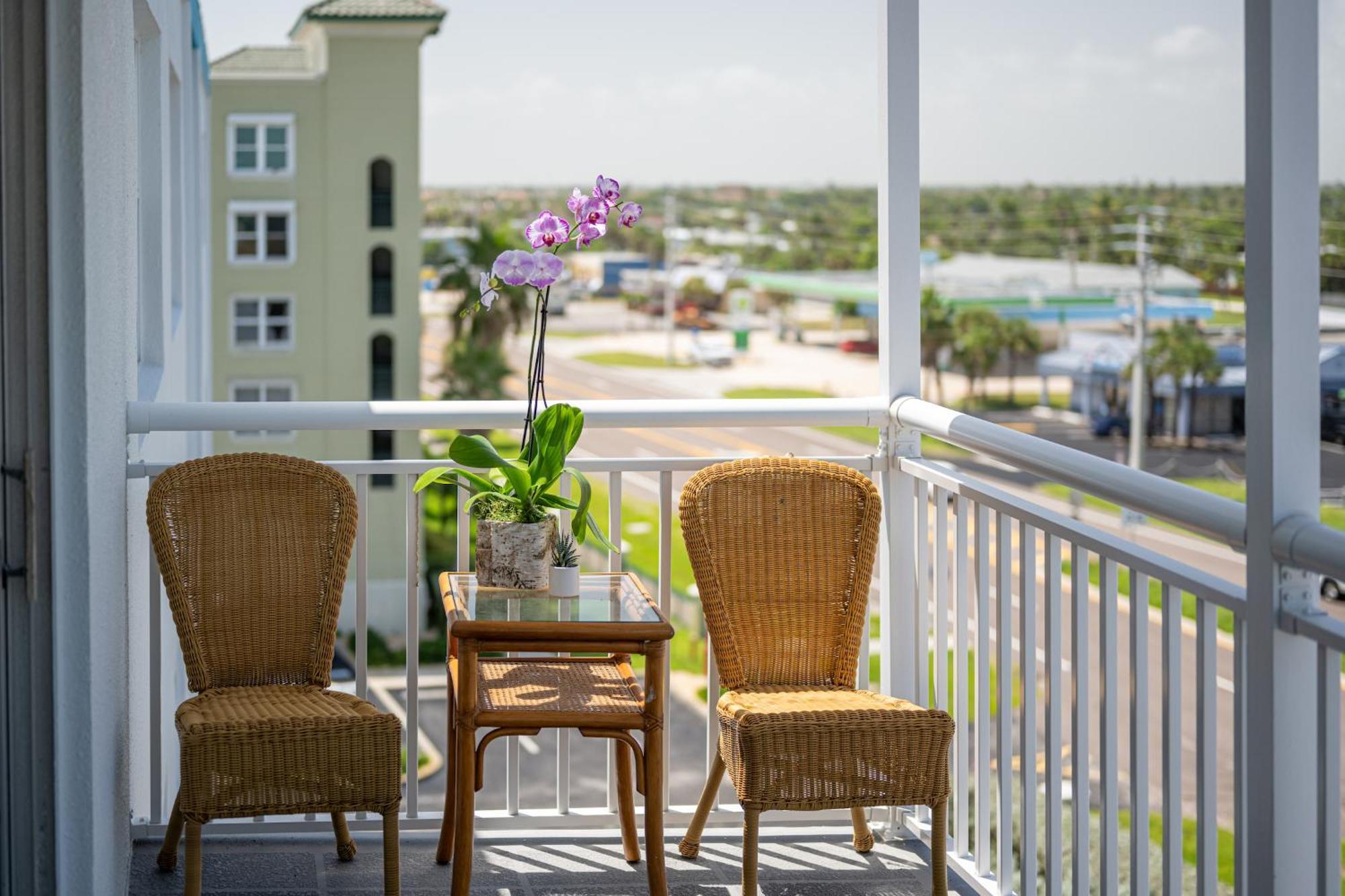 Oceanfront Beach House, 卫星海滩 外观 照片